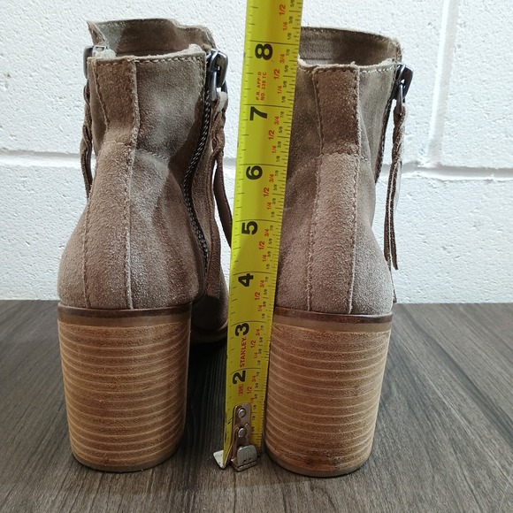 Dolce Vita Western Taupe Suede Side Zip 3 Inch Block Heel Ankle Boots Women's 8M - Picture 4 of 9
